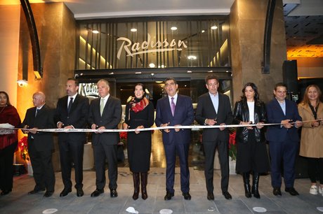 WhatsApp Image 2024-12-05 at 10.21.52 PM (1)-fotor-2024120610538