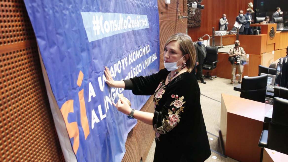 XOCHITL GALVEZ PAN.jpg