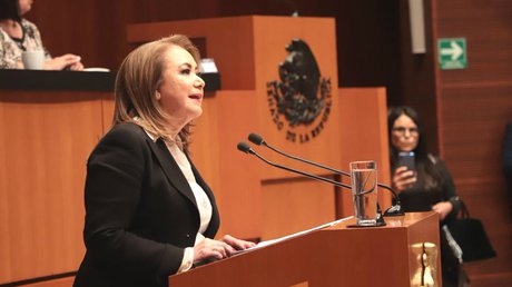 Yasmin Esquivel.jpg