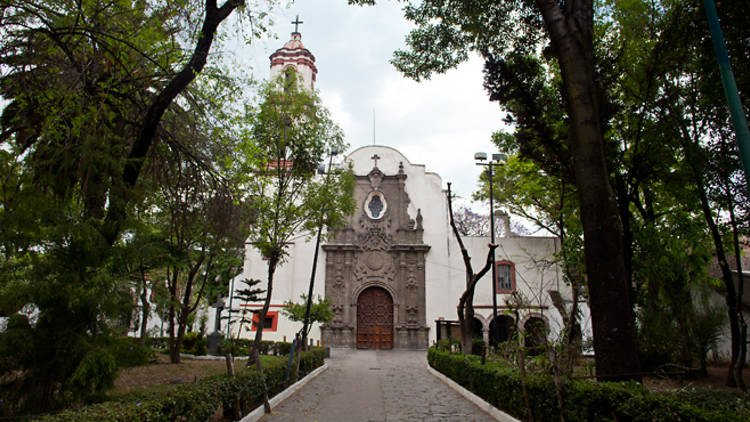 _parroquia de los Santos Apóstoles.jpg