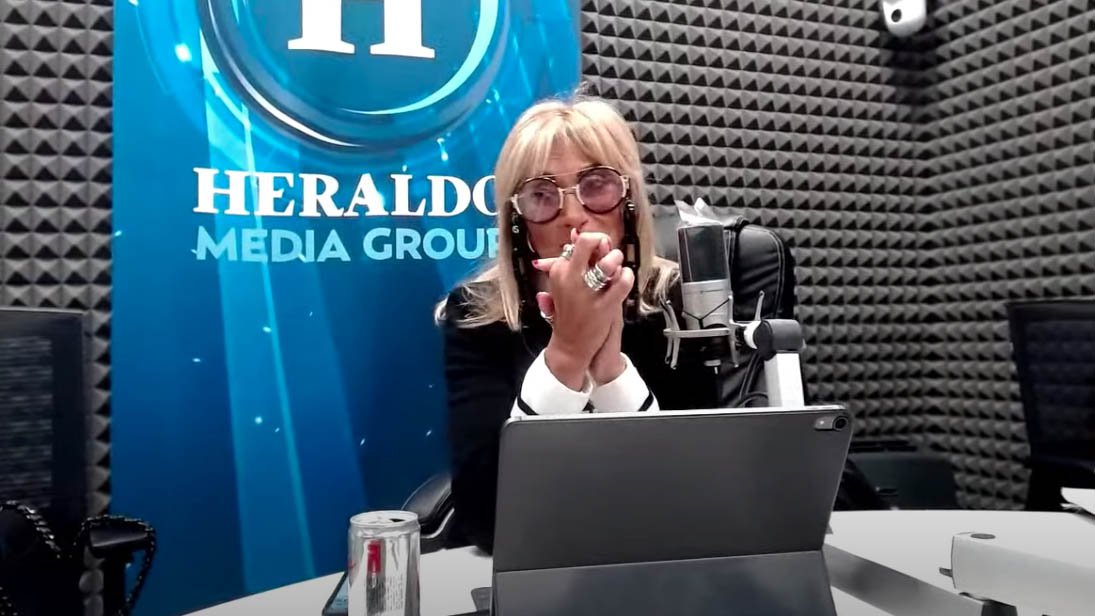 adela micha camil.jpg