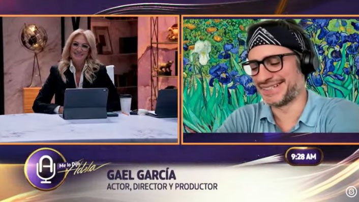 adela y gael garcia.jpg