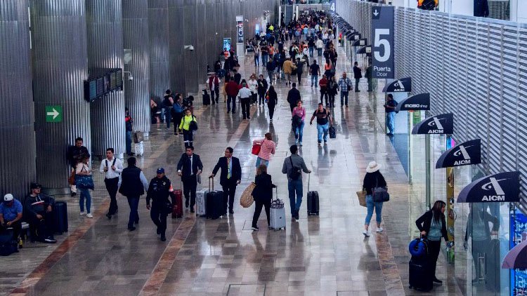 aeropuerto cdmx canada.jpg