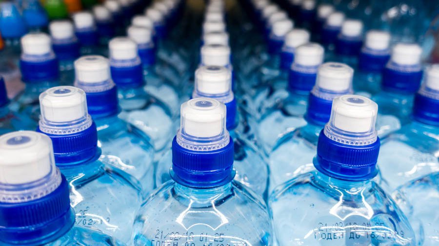 agua embotellada.jpg