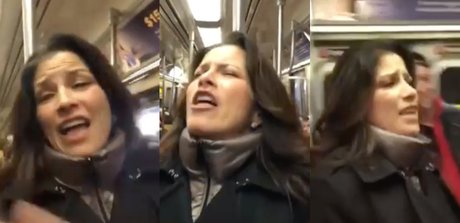 alessandra-rosaldo-en-el-metro-de-ny.jpg