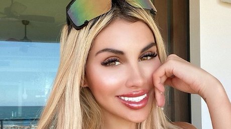 alexa de llanos.jpg
