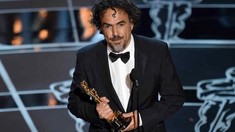 aljandro_gonzalez_inarritu_con_oscar.jpg