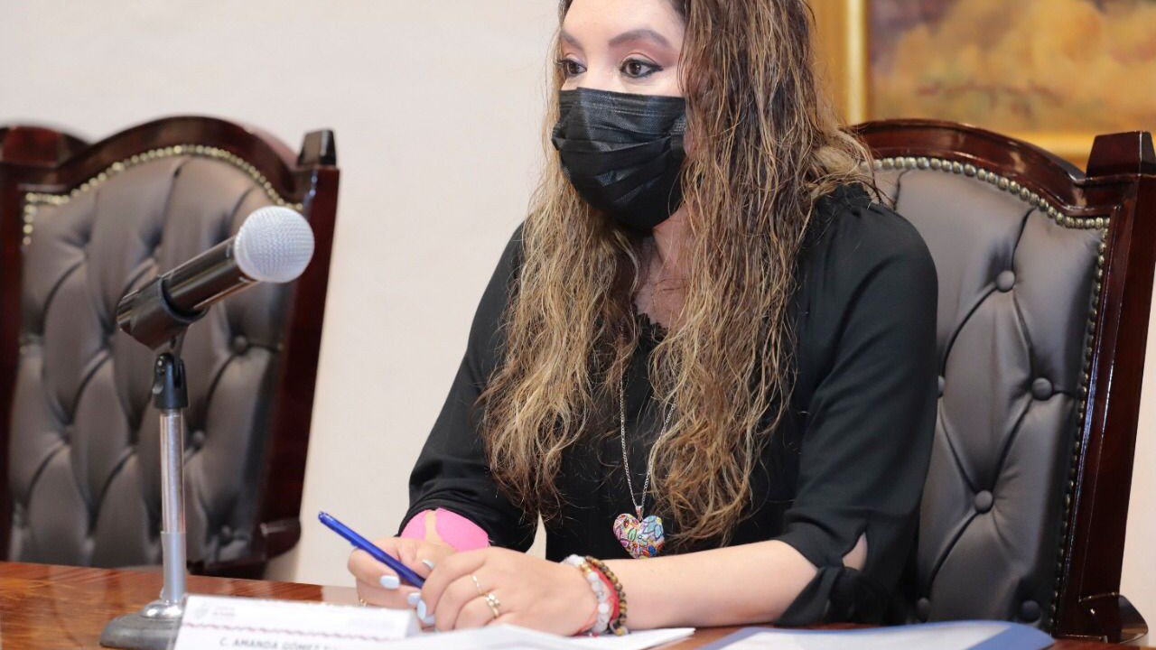 amanda gómez.jpg