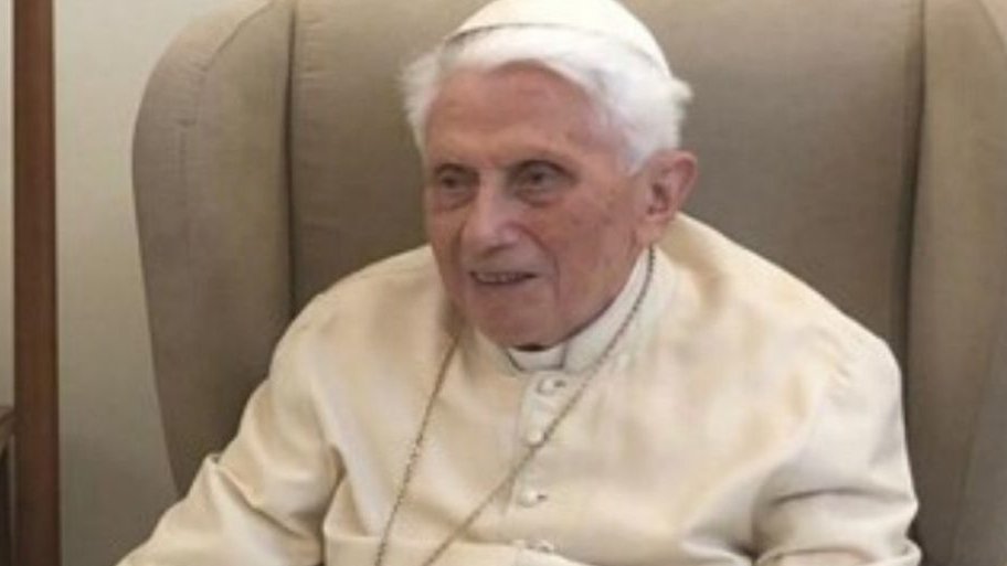 americadigital-benedicto-xvi-arremete-contra-el-matrimonio-gay-y-el-credo-del-anticristo-2020-1140x570.jpg