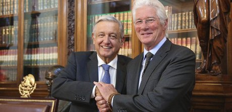 amlo-gear.jpg