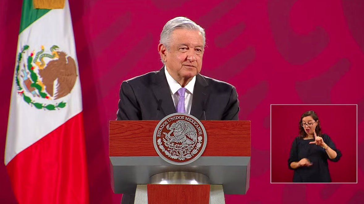 amlo44.jpg