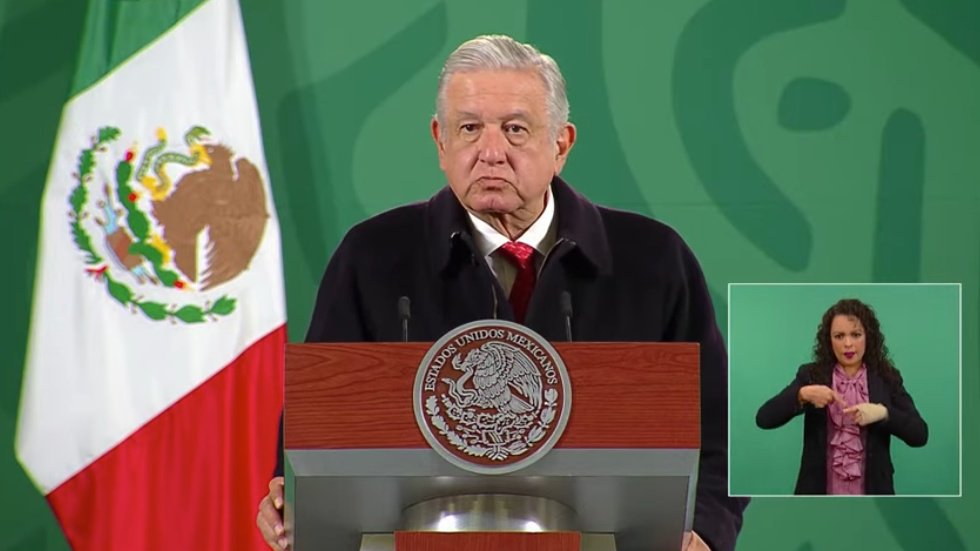amlo de abrigo porque tiene frio .jpg