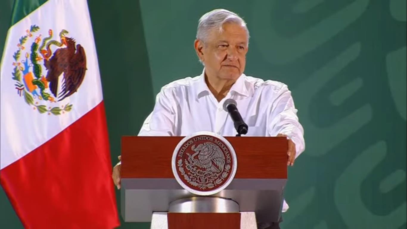 amlo dona sueldo.jpg