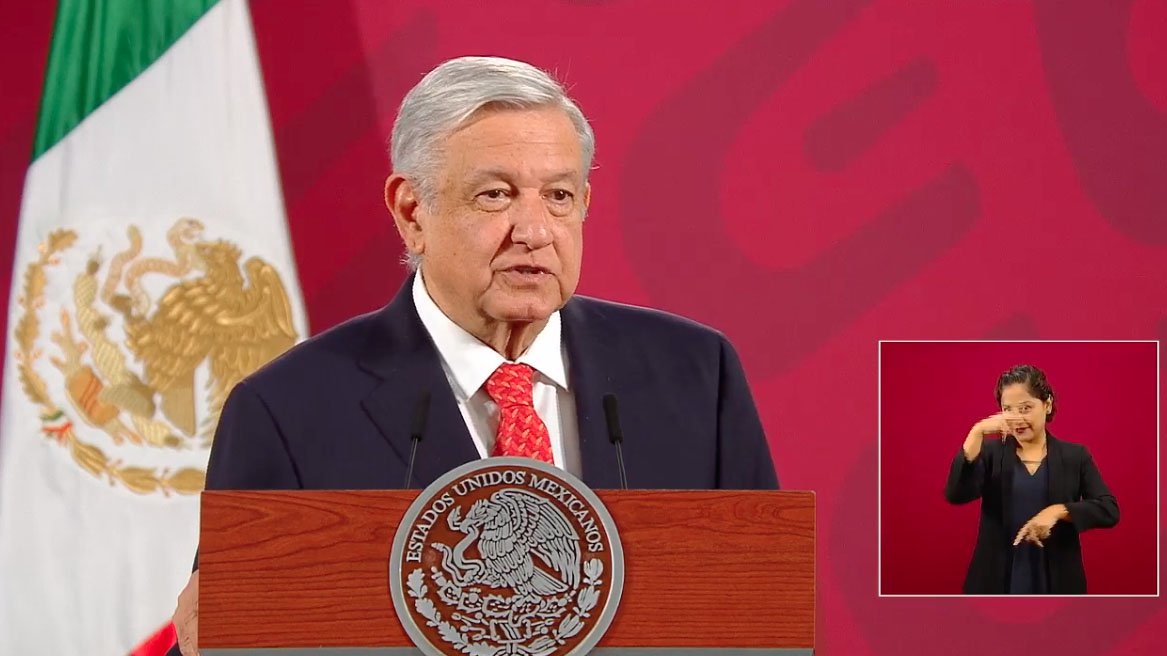amlo enfermeras.jpg