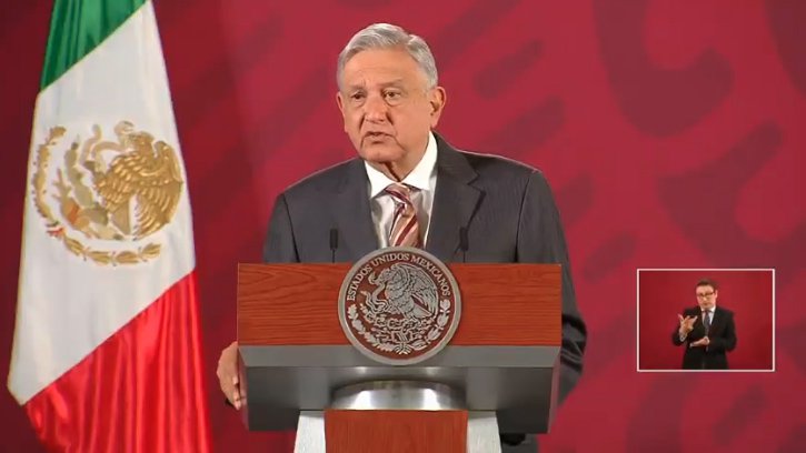 amlo enfermeros y médicos.jpg