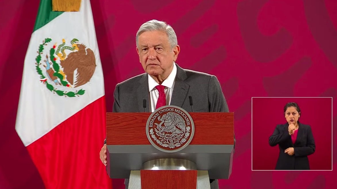 amlo giras pais.jpg