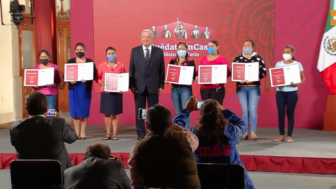 amlo gobierno avion.jpg