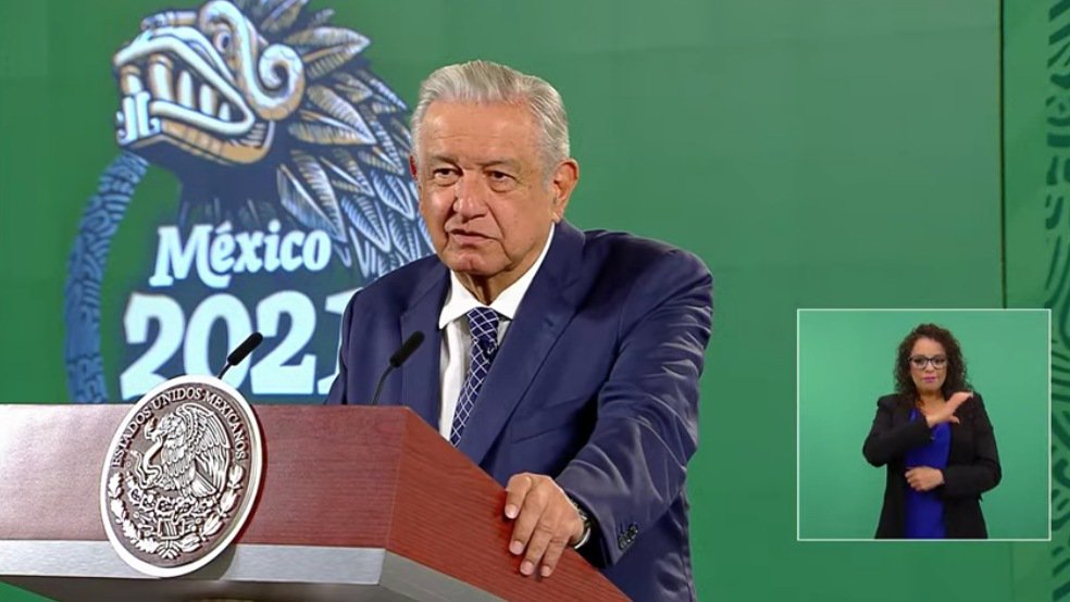 amlo lunes azul mañanera 1324.jpg