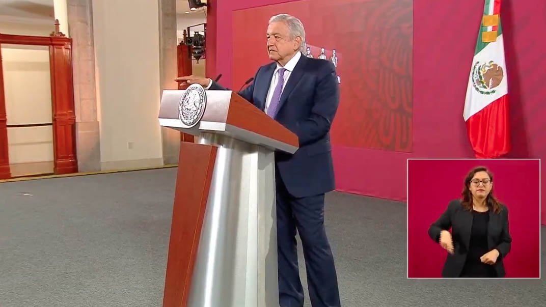 amlo morado 1.jpg