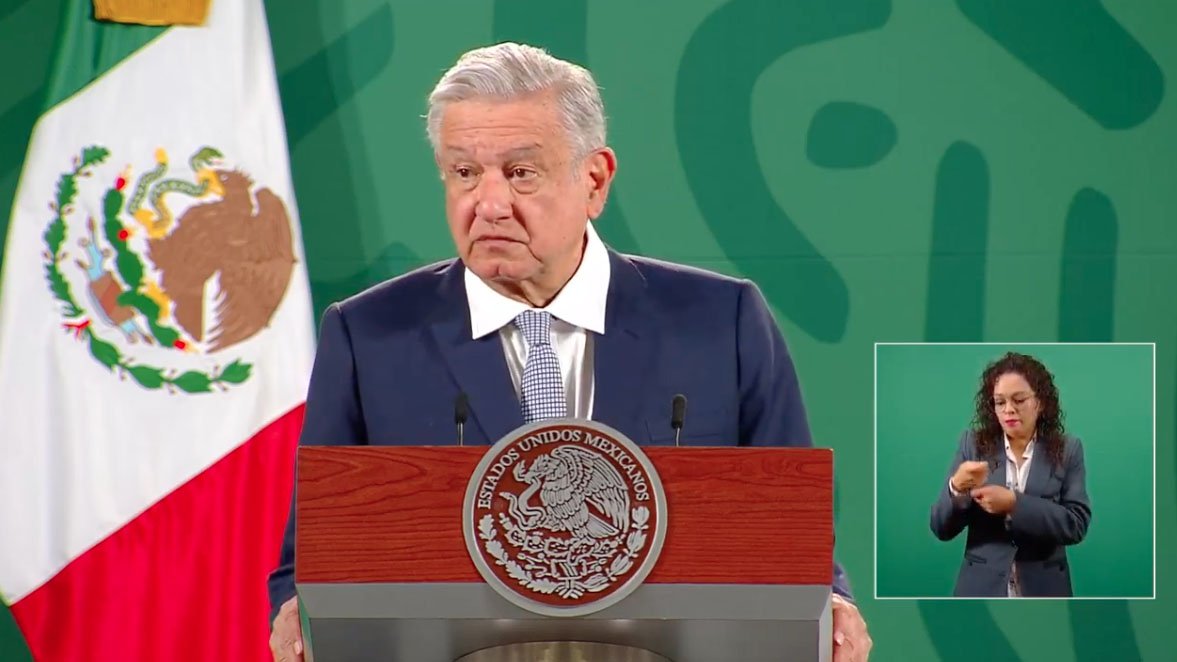 amlo puntos azules.jpg