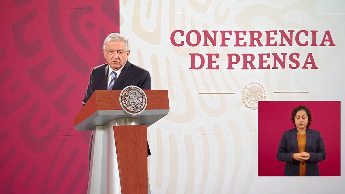 amlo viernes rayado.jpg
