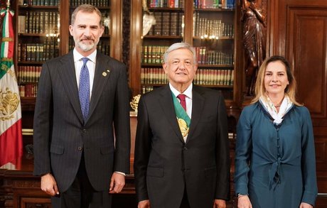 andres-manuel-rey-de-espan%CC%83a.jpg
