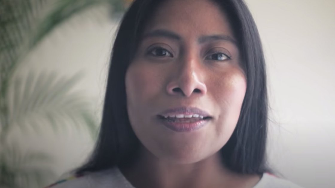 aparicio youtuber.jpg