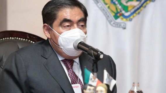 barbosa gobernador puebla.jpg
