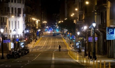 barcelona toque de queda.jpg