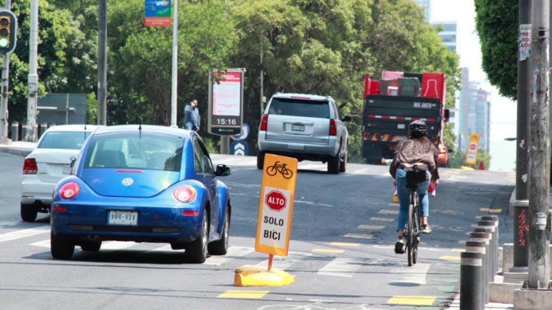 bicicleta insurgentes.jpg