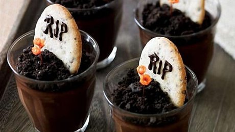 buding-halloween.jpg