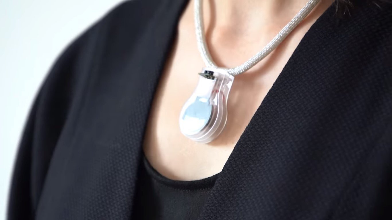 collar nasa.jpg