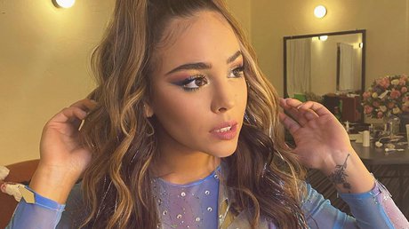 danna paola sufre.jpg