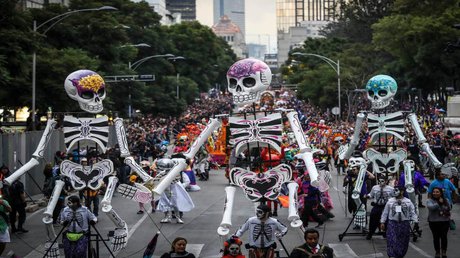 desfile-dia-de-muertoswe.jpg