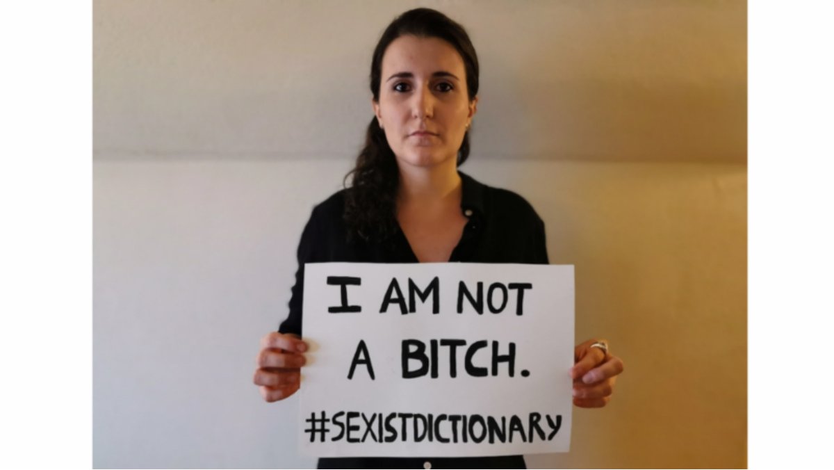 diccionario Oxford mujer.jpg