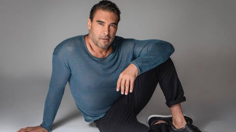 eduardo yañez artista.jpg