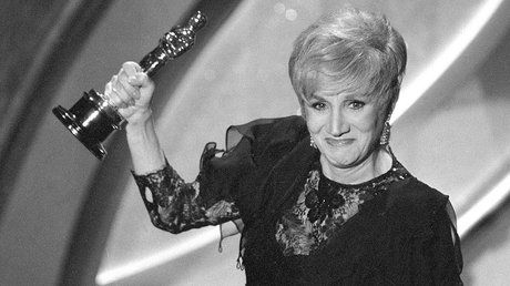 fallecio-olympia-dukakis-actriz-ganadora-premio-oscar-moonstruck-914756 (1).jpg