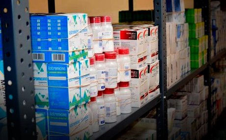“Mega farmacia” plantea acabar con el desabasto de medicamentos