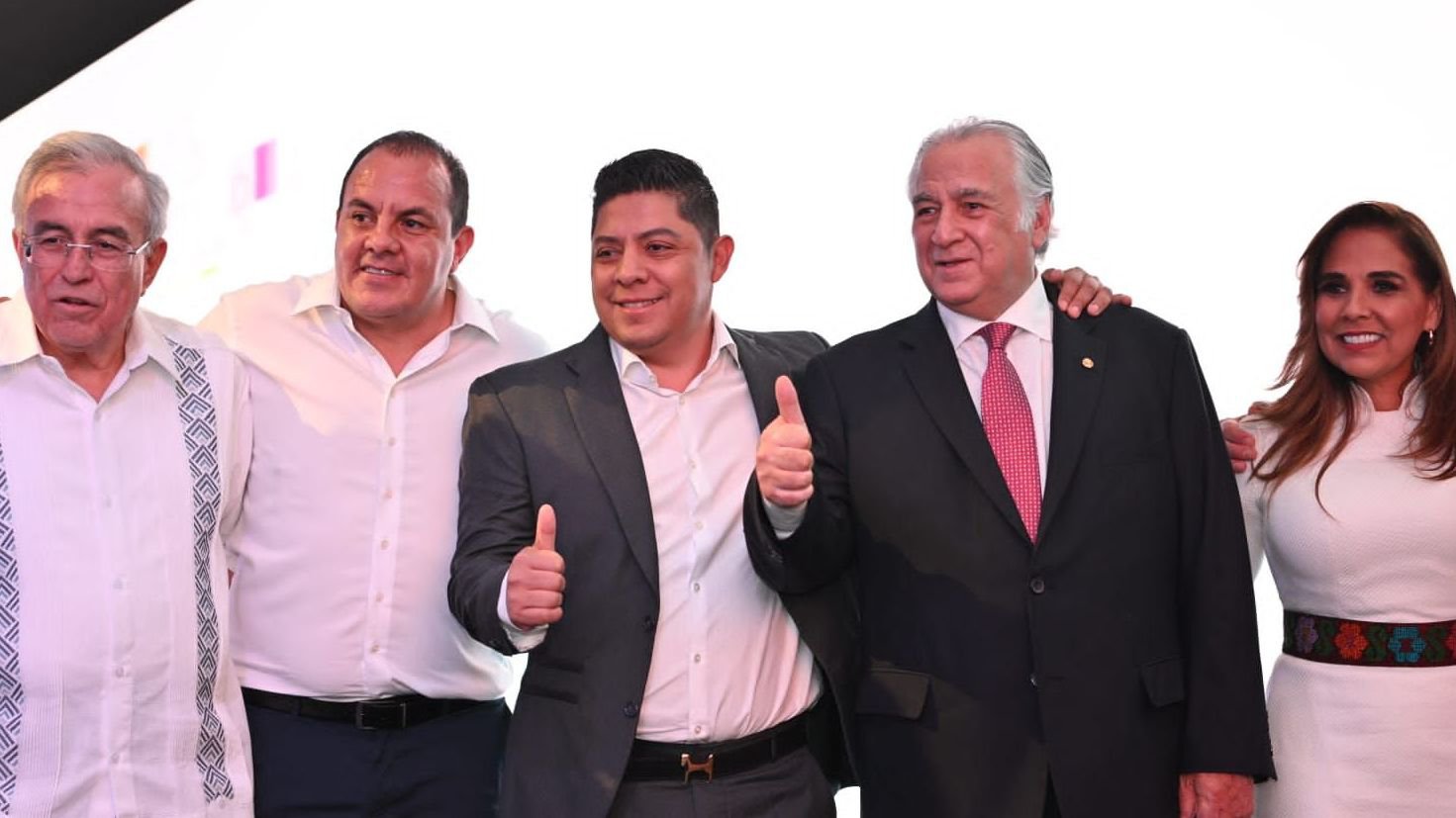 fotor_2023-4-5_11_12_11.jpg