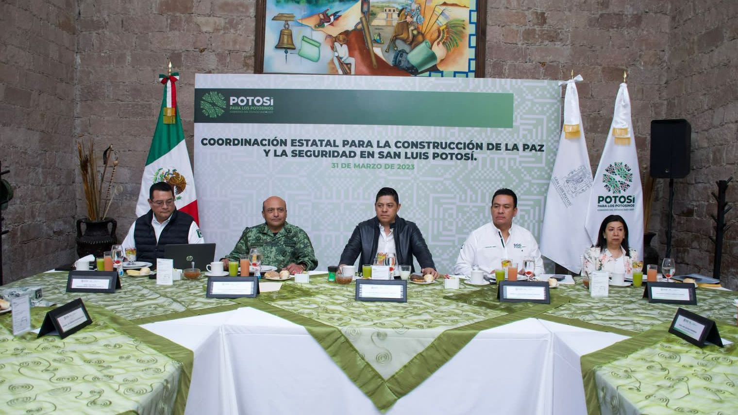 fotor_2023-5-18_19_47_1.jpg