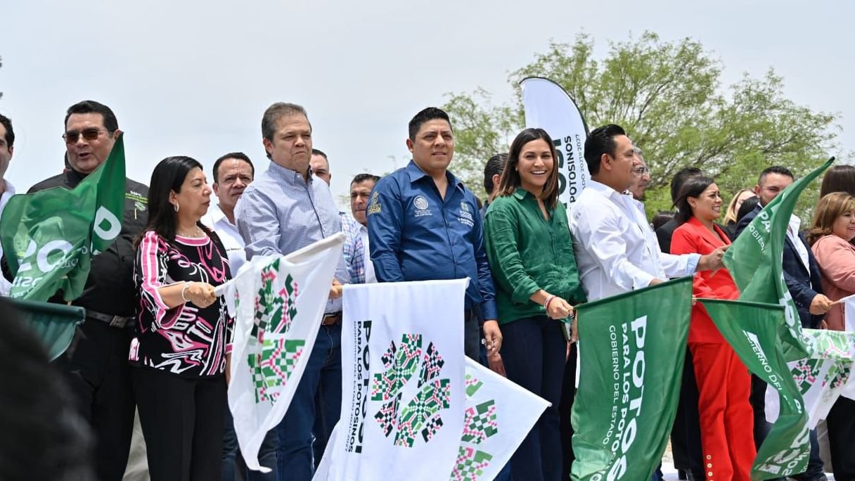 fotor_2023-5-19_15_23_52.jpg