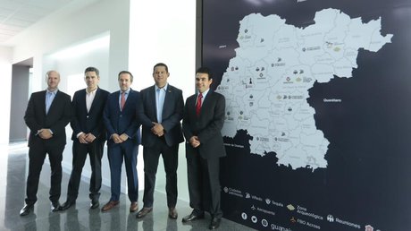 fotor_2023-5-3_12_18_19.jpg
