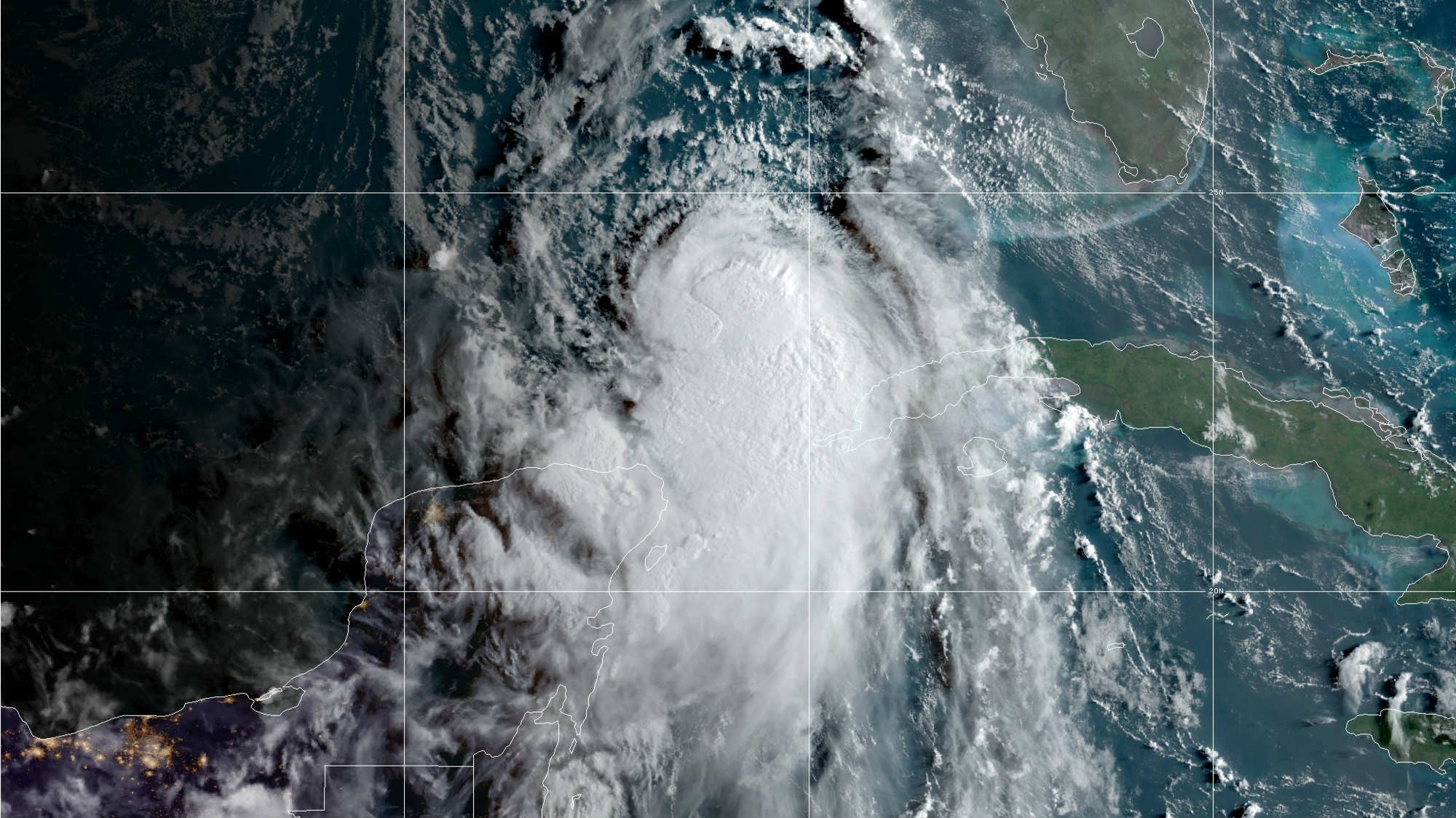 huracán laura.jpg