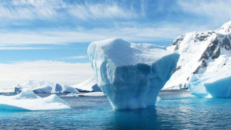 iceberg-404966_1280-1024x701 (1).jpg