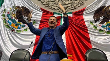 julio cesar chavez .jpg