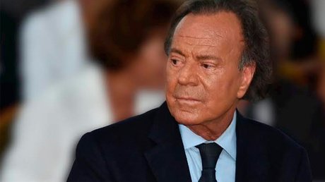 julio iglesias denuncia