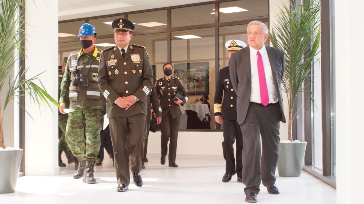 luis sedena.jpg