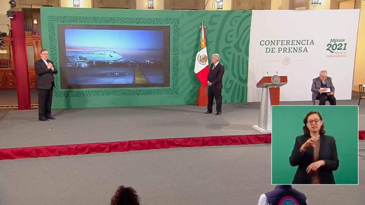 marcelo y amlo.jpg