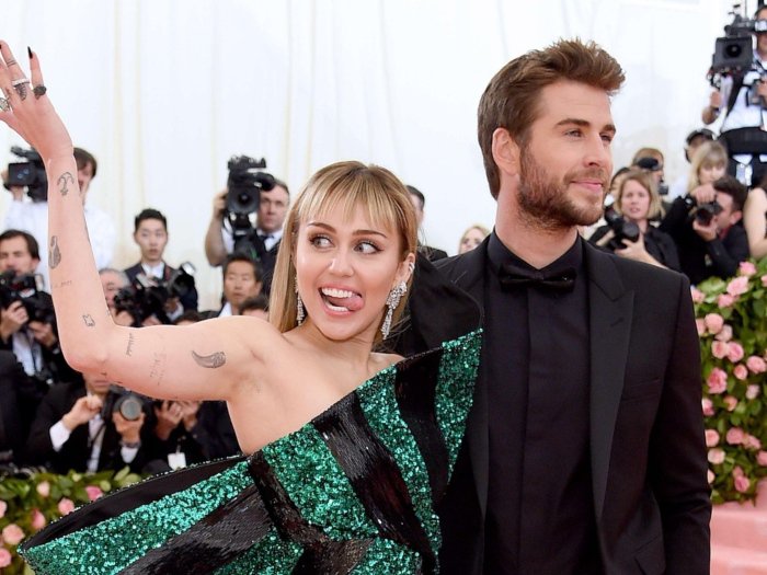 miley_cyrus_y_liam_hemsworth_se_separan_crop1565627176391.jpg_1902800913 (1).jpg