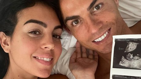 nuevo bebe ronaldo con novia.jpg
